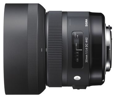 D7500でNikon純正の単焦点レンズは買うな！