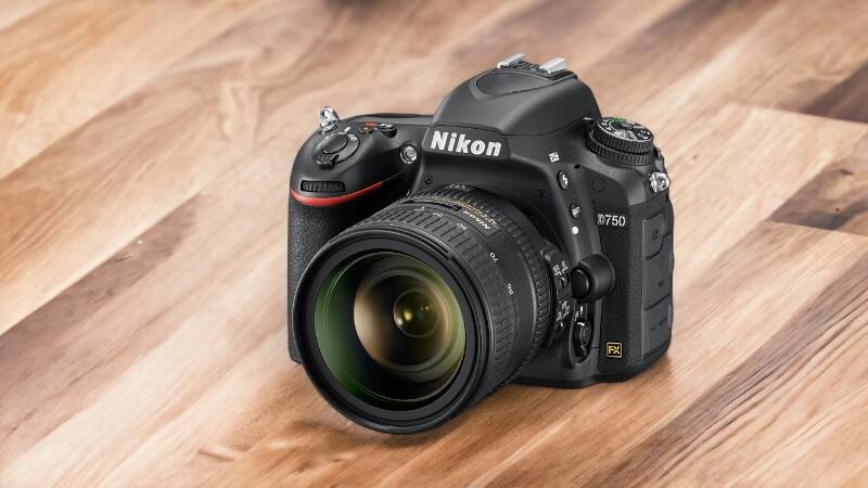 Nikon D750の交換レンズ人気ランキングベスト４